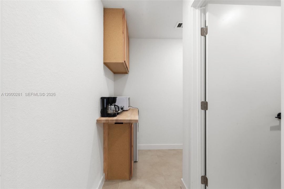 For Rent: $1,300 (0 beds, 1 baths, 0 Square Feet)