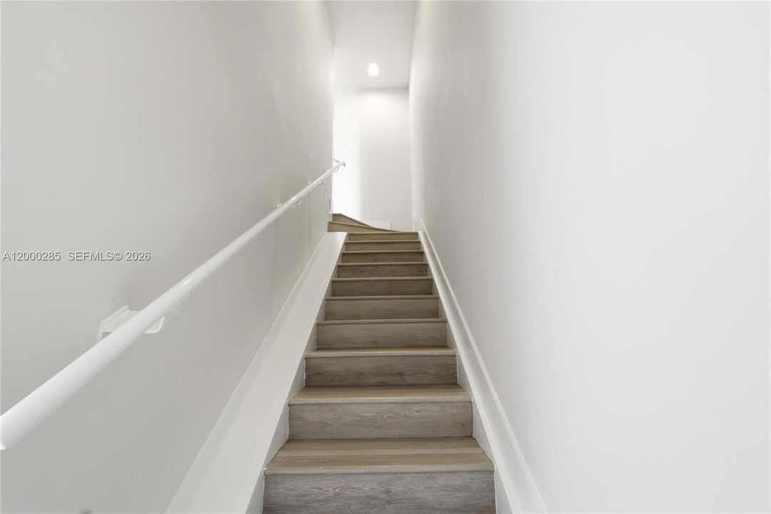 Activo con contrato: $475,000 (2 camas, 2 baños, 1392 Pies cuadrados)