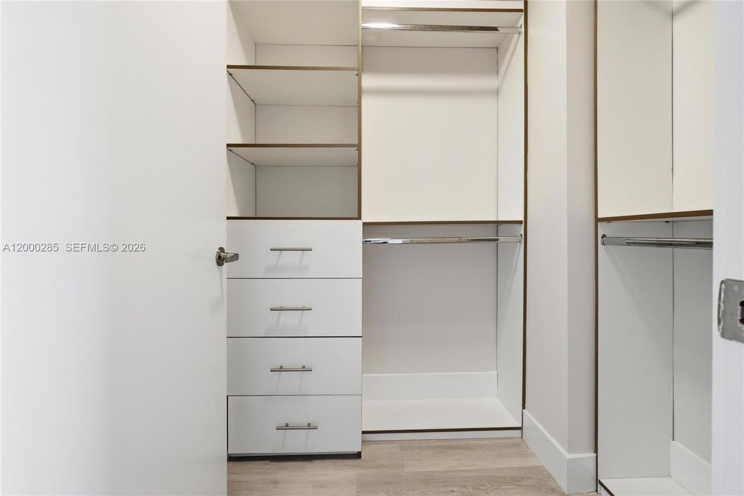Activo con contrato: $475,000 (2 camas, 2 baños, 1392 Pies cuadrados)