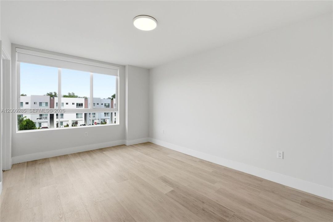 Activo con contrato: $475,000 (2 camas, 2 baños, 1392 Pies cuadrados)