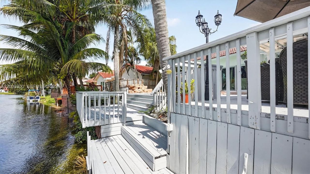 For Sale: $968,000 (4 beds, 3 baths, 2524 Square Feet)