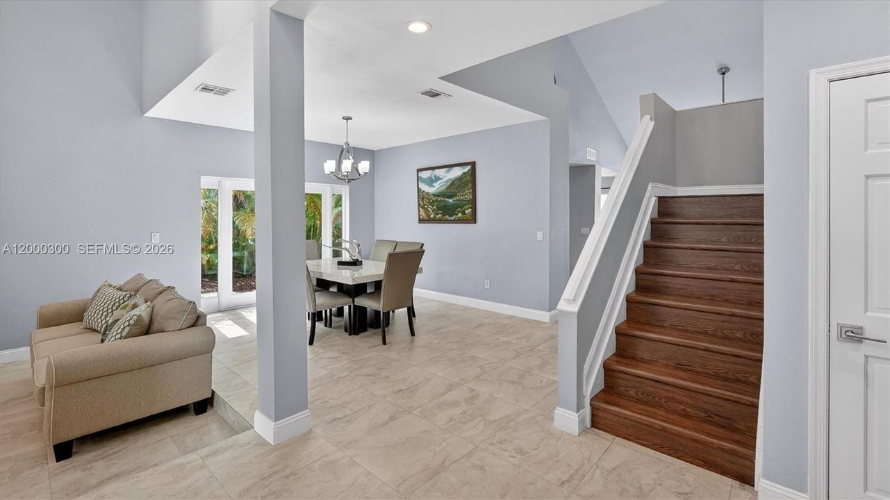 For Sale: $968,000 (4 beds, 3 baths, 2524 Square Feet)