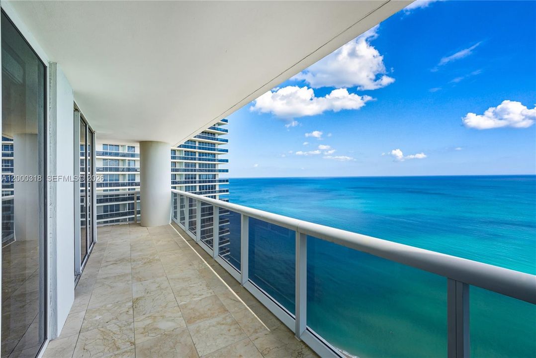 For Sale: $1,849,000 (3 beds, 3 baths, 2078 Square Feet)
