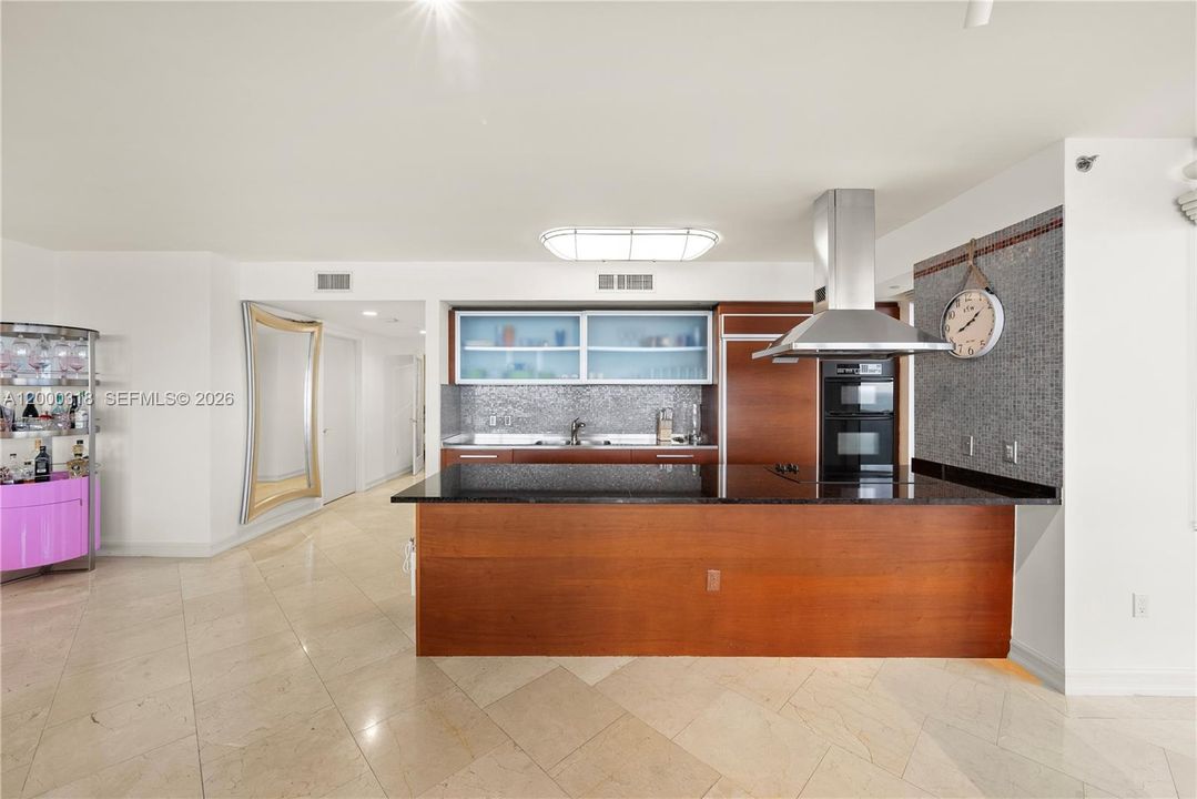 For Sale: $1,849,000 (3 beds, 3 baths, 2078 Square Feet)