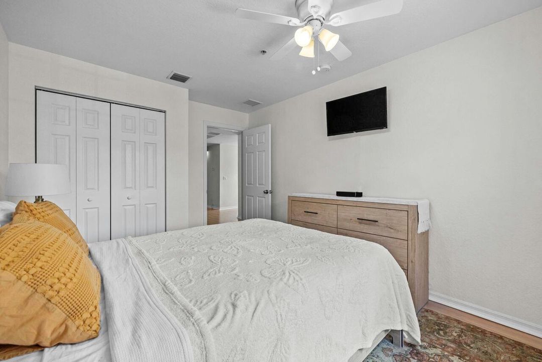 5349 SE Jennings Ln-029