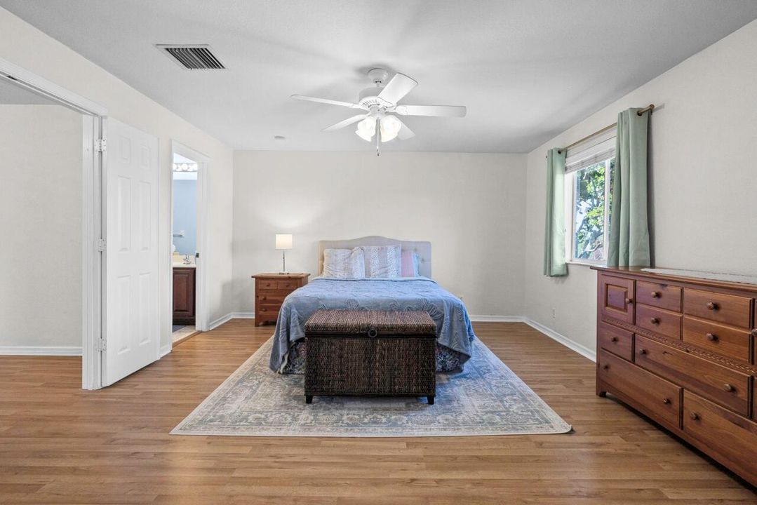 5349 SE Jennings Ln-021