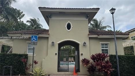 En Venta: $325,000 (3 camas, 2 baños, 1536 Pies cuadrados)