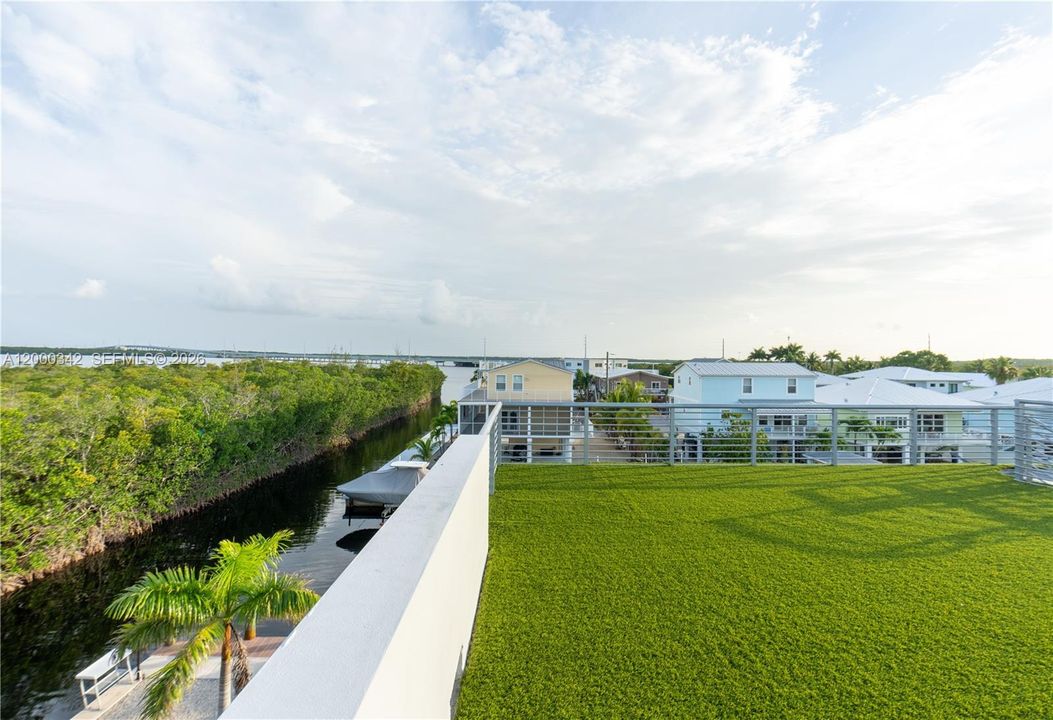 En Venta: $3,988,999 (5 camas, 3 baños, 2848 Pies cuadrados)