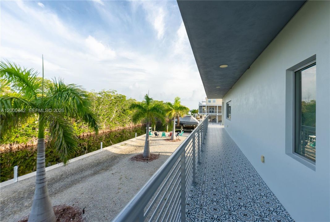 En Venta: $3,988,999 (5 camas, 3 baños, 2848 Pies cuadrados)