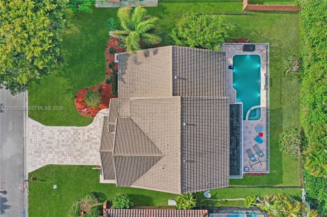 Activo con contrato: $769,000 (4 camas, 3 baños, 2492 Pies cuadrados)