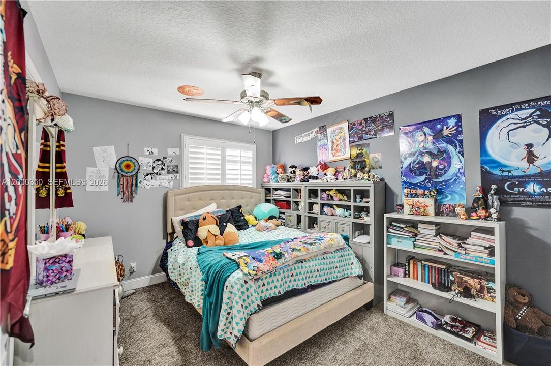 Activo con contrato: $769,000 (4 camas, 3 baños, 2492 Pies cuadrados)