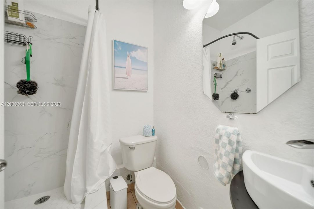 Recently Sold: $563,000 (3 beds, 2 baths, 1683 Square Feet)