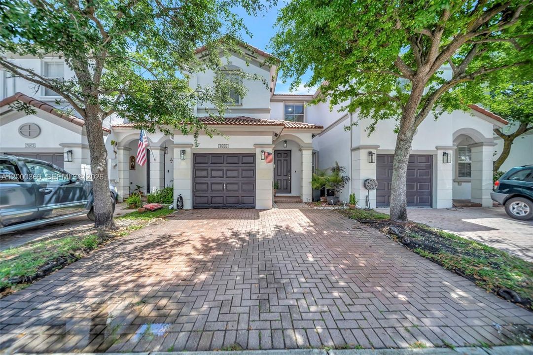 Recently Sold: $563,000 (3 beds, 2 baths, 1683 Square Feet)
