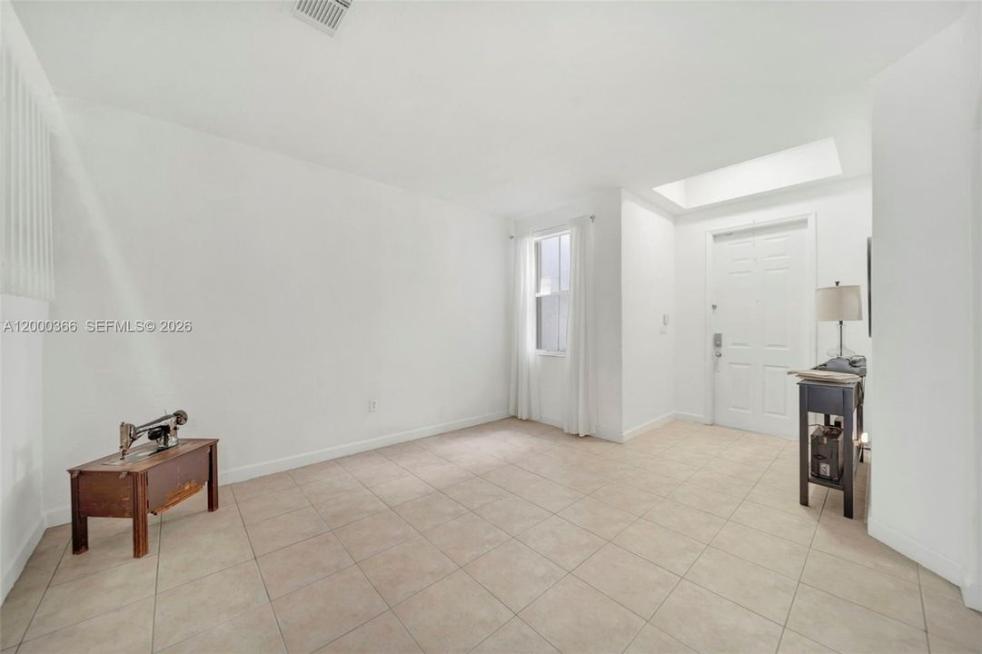 Recently Sold: $563,000 (3 beds, 2 baths, 1683 Square Feet)