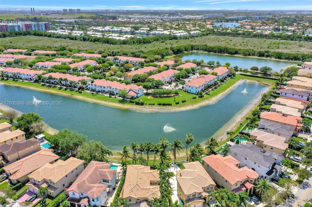 Recently Sold: $563,000 (3 beds, 2 baths, 1683 Square Feet)