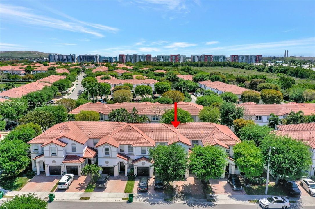 Recently Sold: $563,000 (3 beds, 2 baths, 1683 Square Feet)