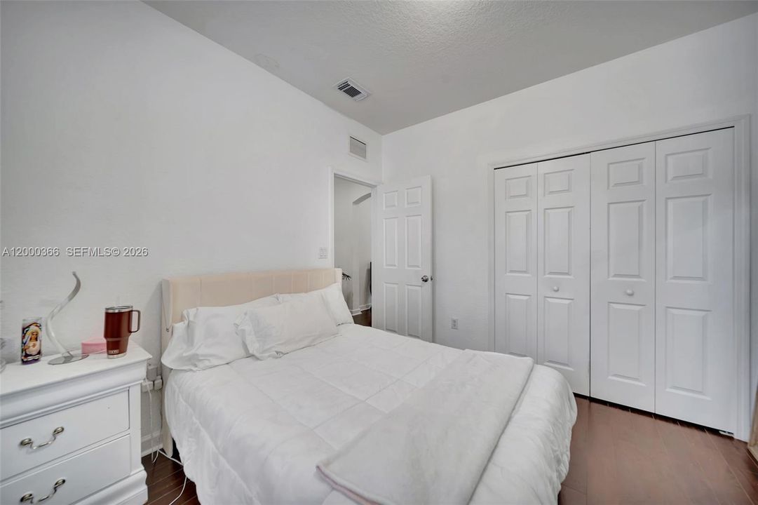 Recently Sold: $563,000 (3 beds, 2 baths, 1683 Square Feet)