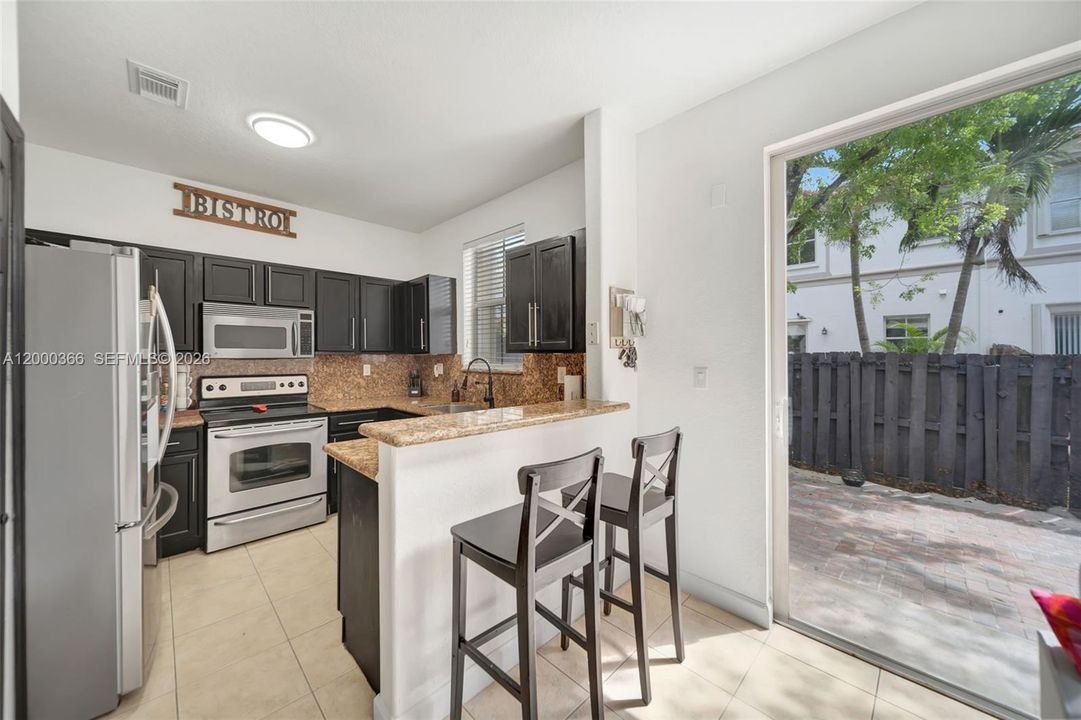 Recently Sold: $563,000 (3 beds, 2 baths, 1683 Square Feet)