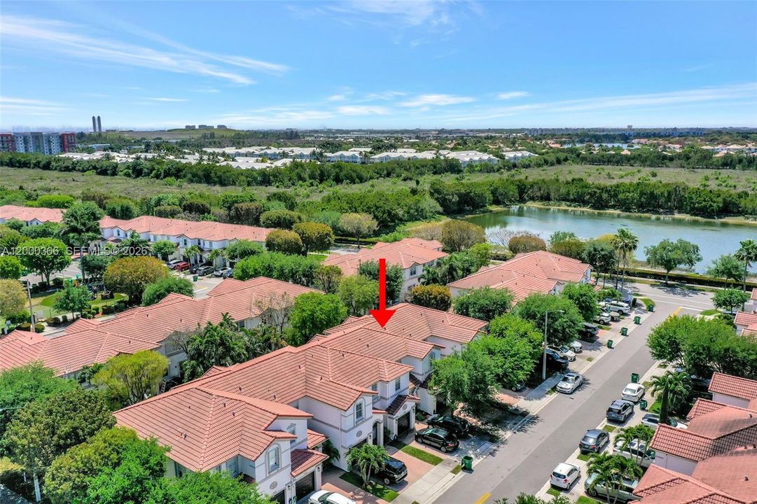 Recently Sold: $563,000 (3 beds, 2 baths, 1683 Square Feet)