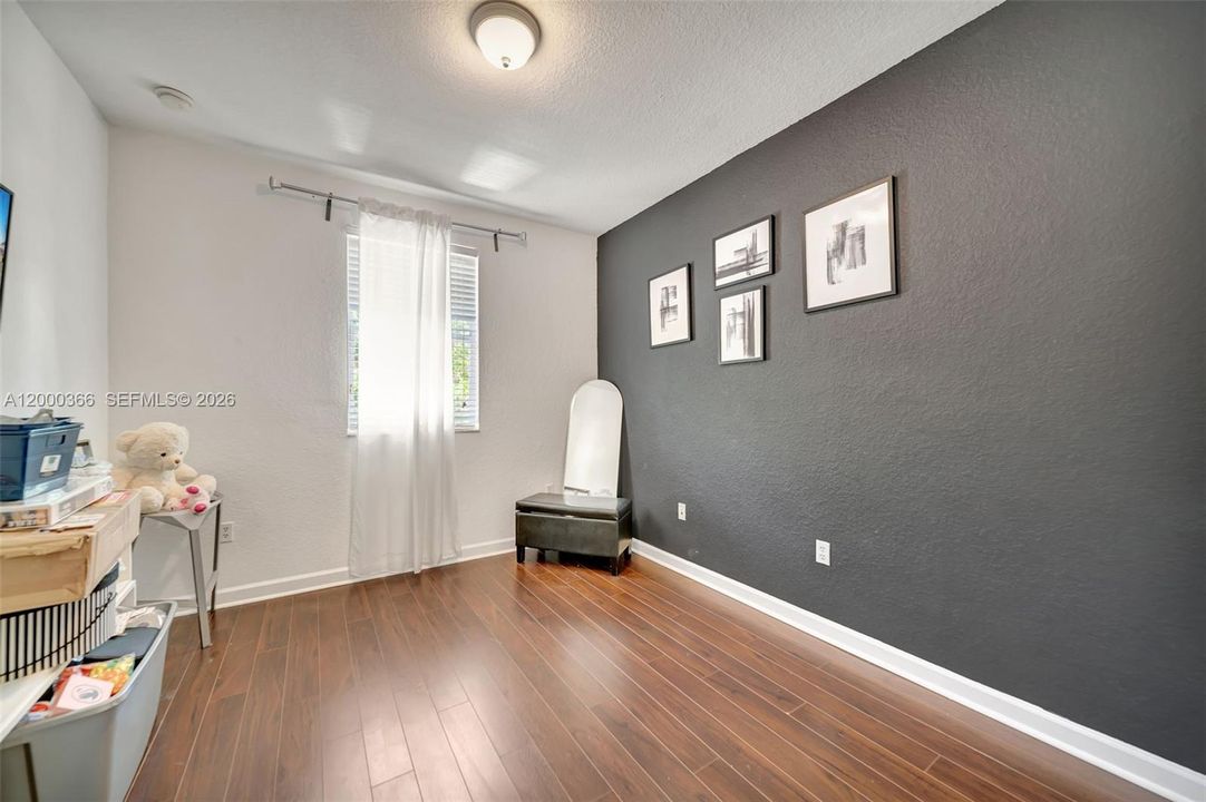 Recently Sold: $563,000 (3 beds, 2 baths, 1683 Square Feet)