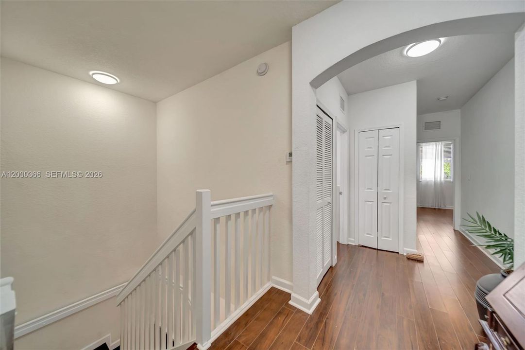 Recently Sold: $563,000 (3 beds, 2 baths, 1683 Square Feet)