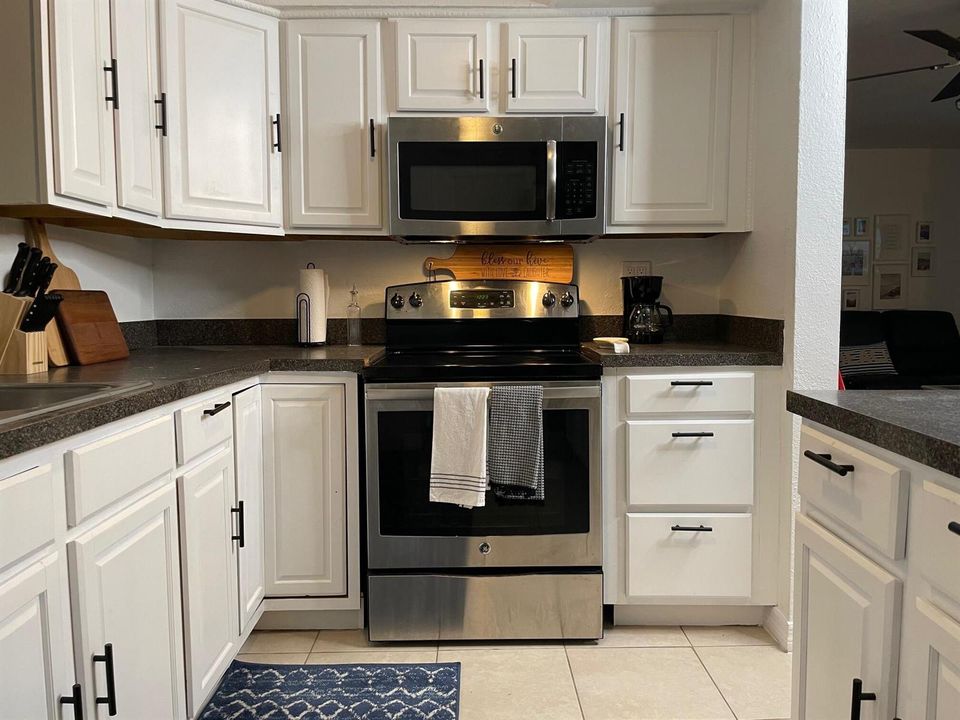DIPIAZZA PIC KITCHEN MAIN