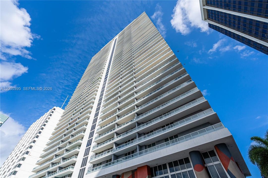 For Sale: $692,500 (2 beds, 2 baths, 1256 Square Feet)