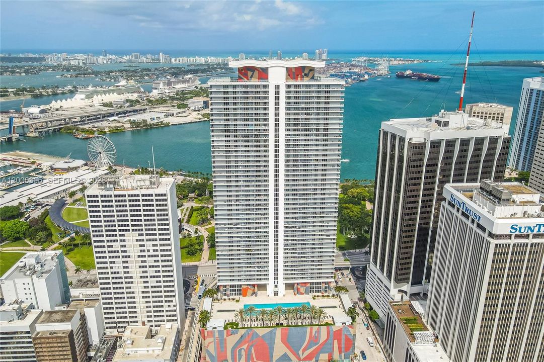 For Sale: $692,500 (2 beds, 2 baths, 1256 Square Feet)