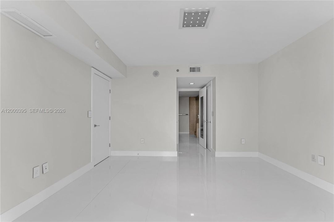 For Sale: $692,500 (2 beds, 2 baths, 1256 Square Feet)