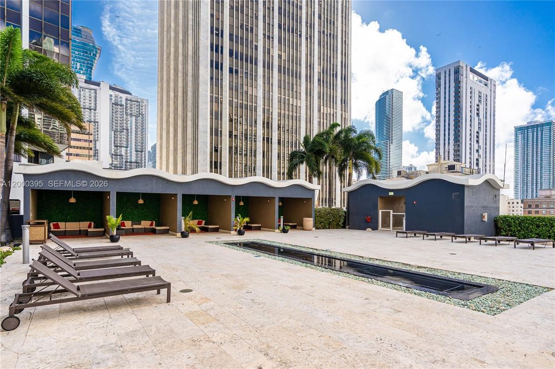 For Sale: $692,500 (2 beds, 2 baths, 1256 Square Feet)