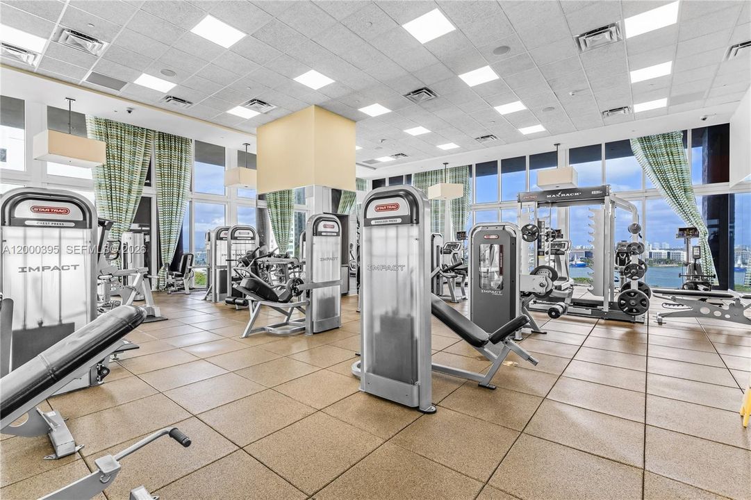 For Sale: $692,500 (2 beds, 2 baths, 1256 Square Feet)