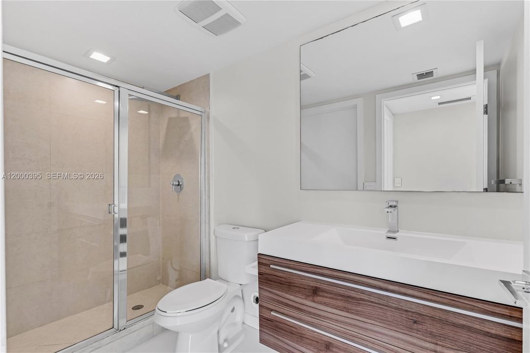 For Sale: $692,500 (2 beds, 2 baths, 1256 Square Feet)