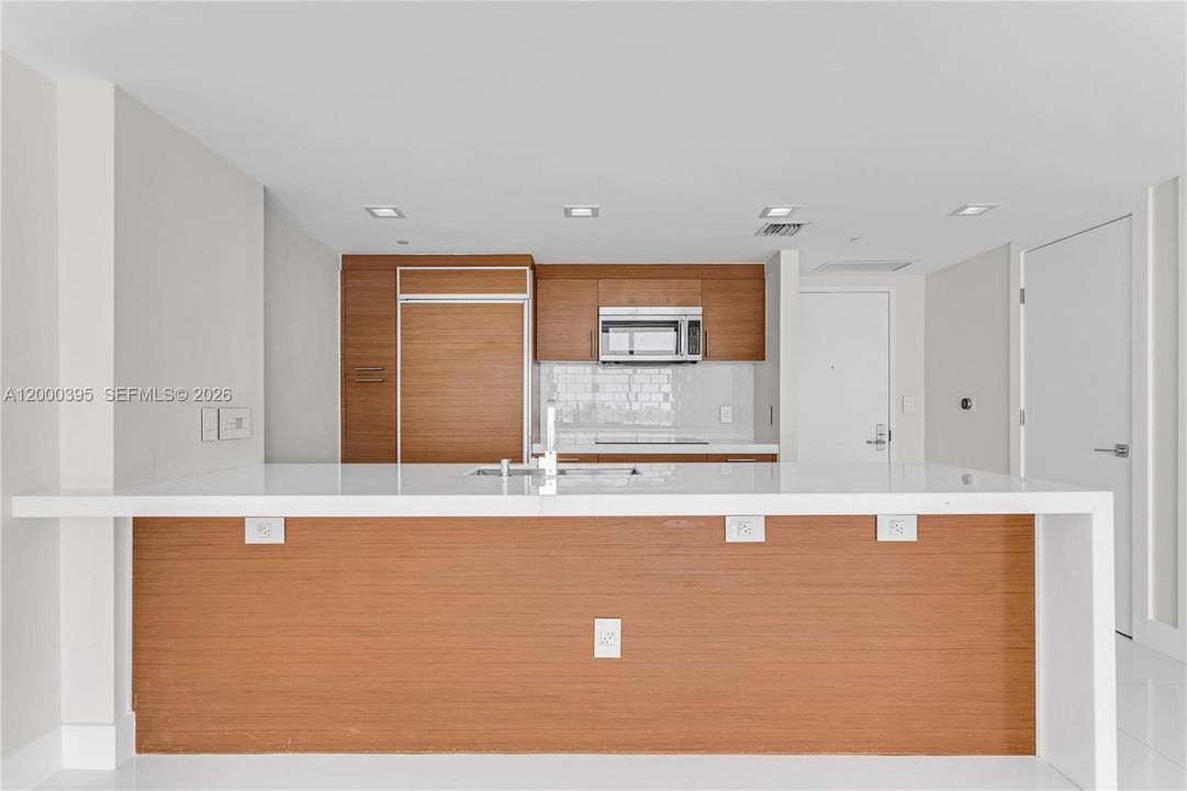 For Sale: $692,500 (2 beds, 2 baths, 1256 Square Feet)