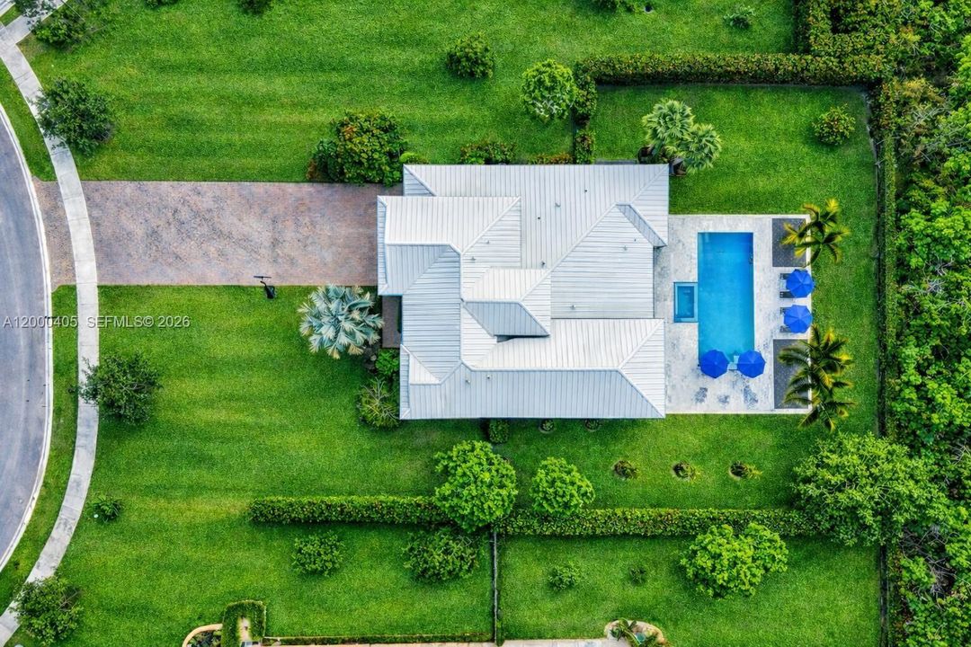 На продажу: $3,595,000 (6 спален, 5 ванн, 5004 Квадратных фут)