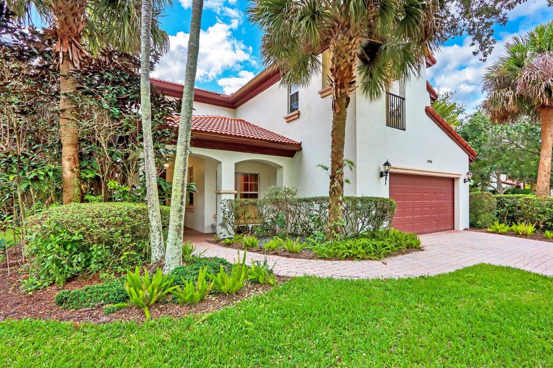 1904 Flower Drive