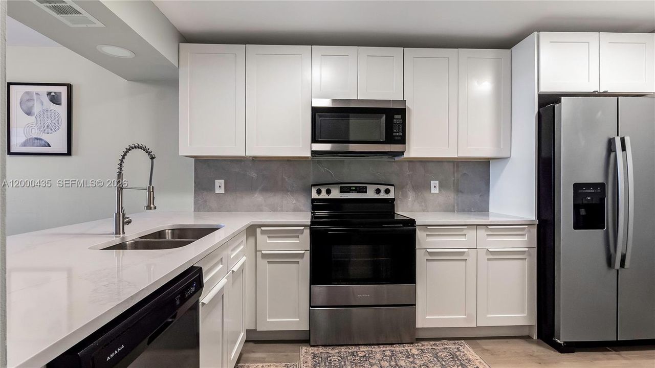 En Venta: $225,000 (2 camas, 2 baños, 990 Pies cuadrados)
