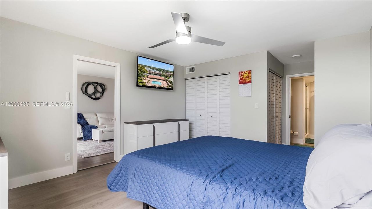 En Venta: $225,000 (2 camas, 2 baños, 990 Pies cuadrados)