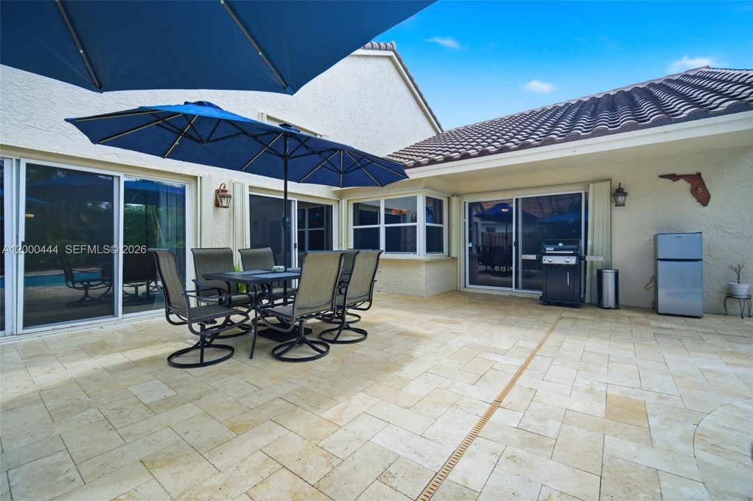 Active With Contract: $899,000 (3 beds, 2 baths, 2438 Square Feet)