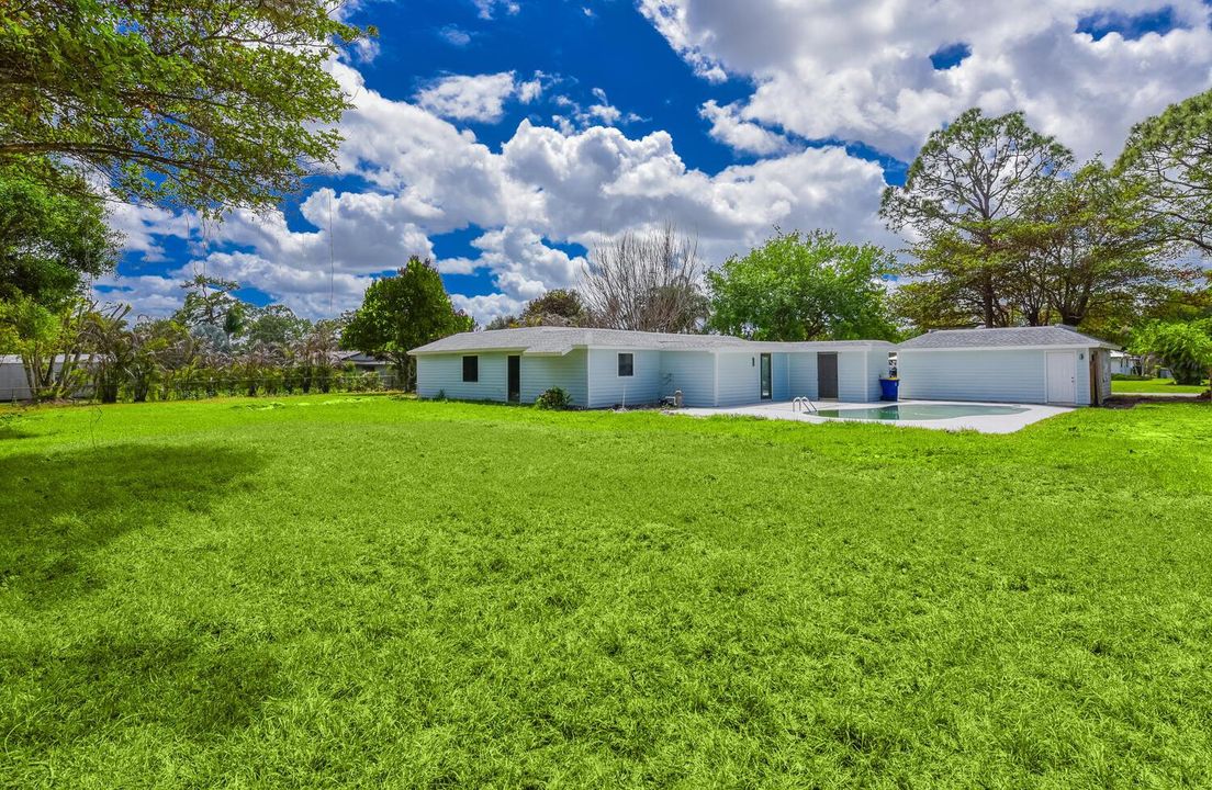 8587 SW 18th Ave Stuart FL-large-031-013