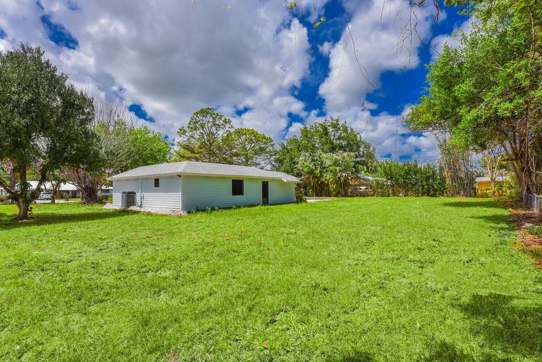 8587 SW 18th Ave Stuart FL-large-029-009