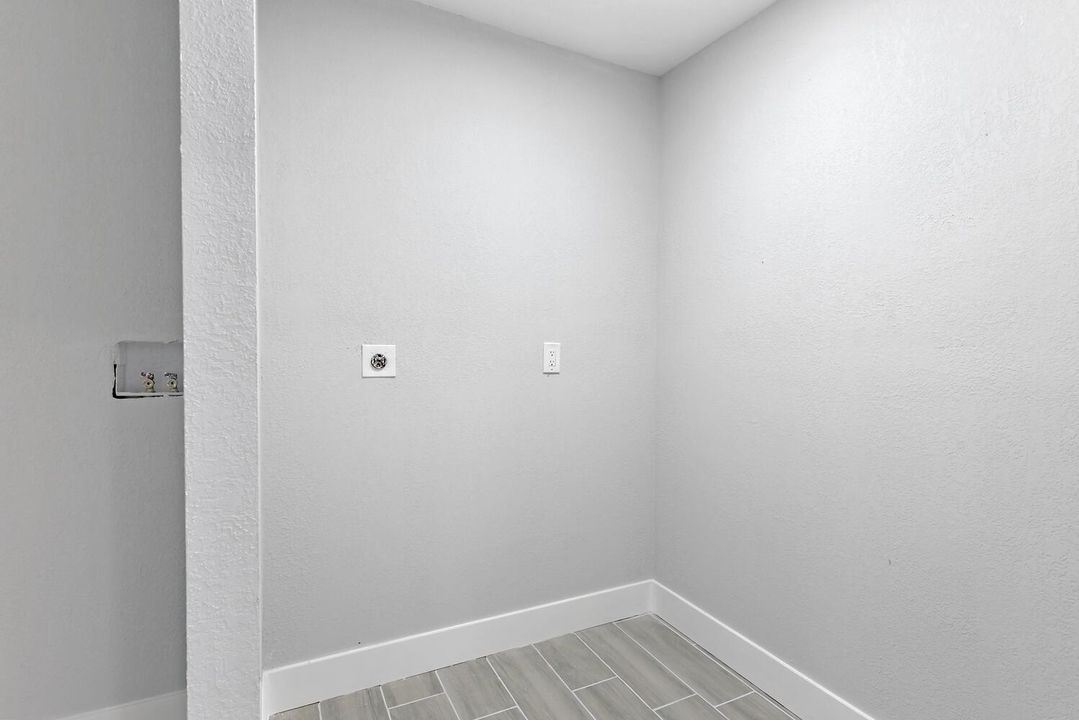 8587 SW 18th Ave Stuart FL-large-017-029