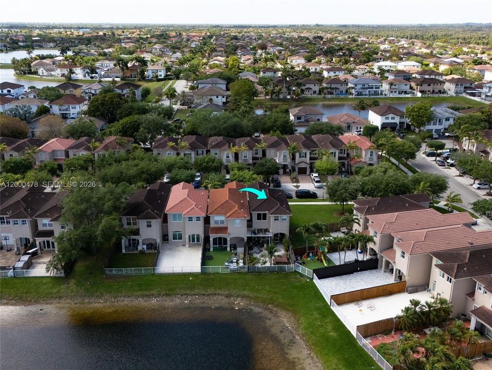 На продажу: $549,900 (3 спален, 2 ванн, 1777 Квадратных фут)