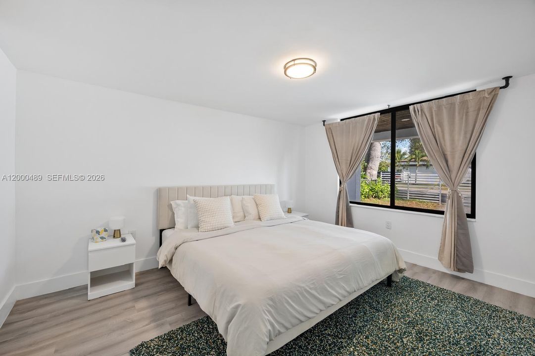 В аренду: $4,500 (3 спален, 3 ванн, 1724 Квадратных фут)