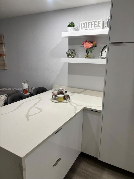 En Venta: $230,000 (2 camas, 1 baños, 800 Pies cuadrados)