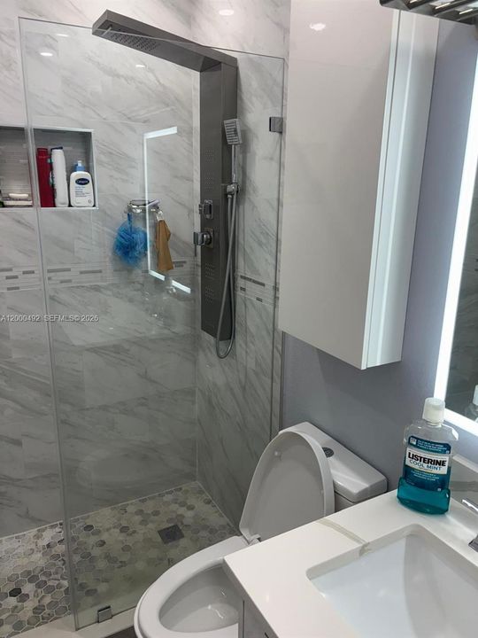 En Venta: $230,000 (2 camas, 1 baños, 800 Pies cuadrados)