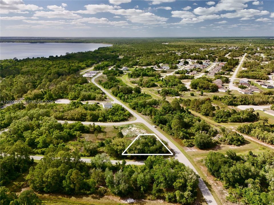 En Venta: $55,000 (0.25 acres)