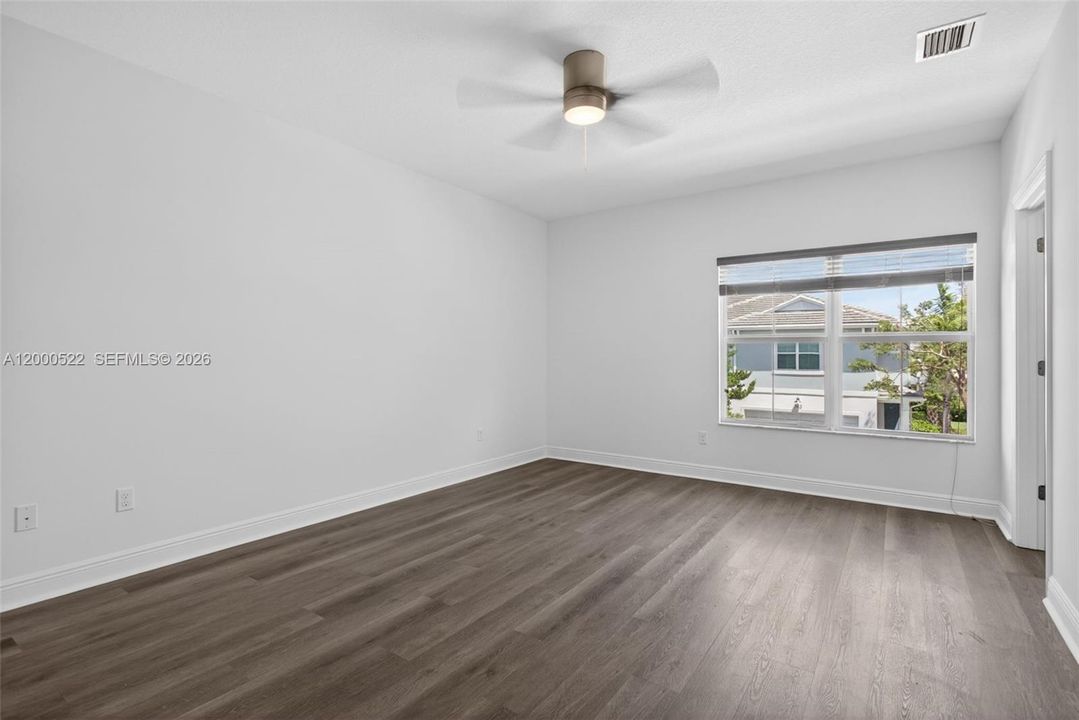 En Venta: $599,995 (3 camas, 2 baños, 1850 Pies cuadrados)