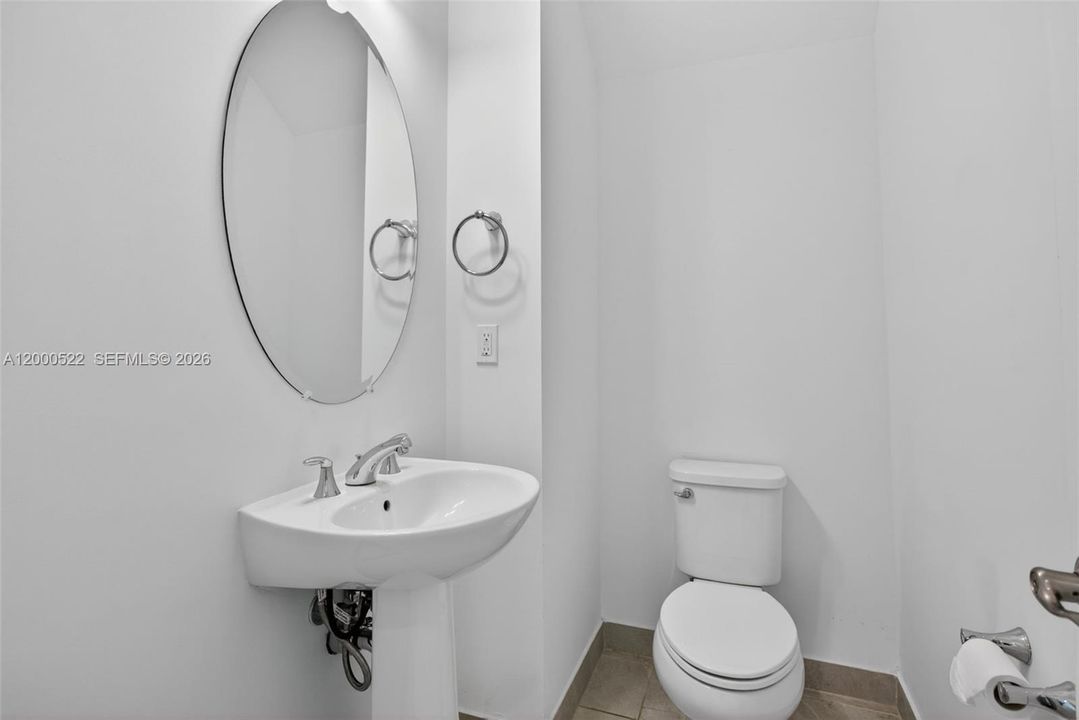 En Venta: $599,995 (3 camas, 2 baños, 1850 Pies cuadrados)