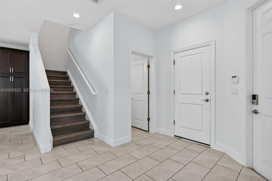 En Venta: $599,995 (3 camas, 2 baños, 1850 Pies cuadrados)