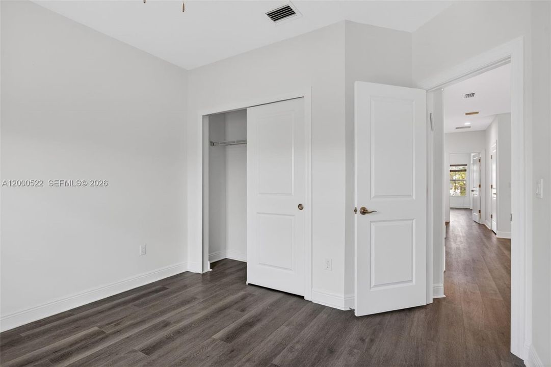 En Venta: $599,995 (3 camas, 2 baños, 1850 Pies cuadrados)